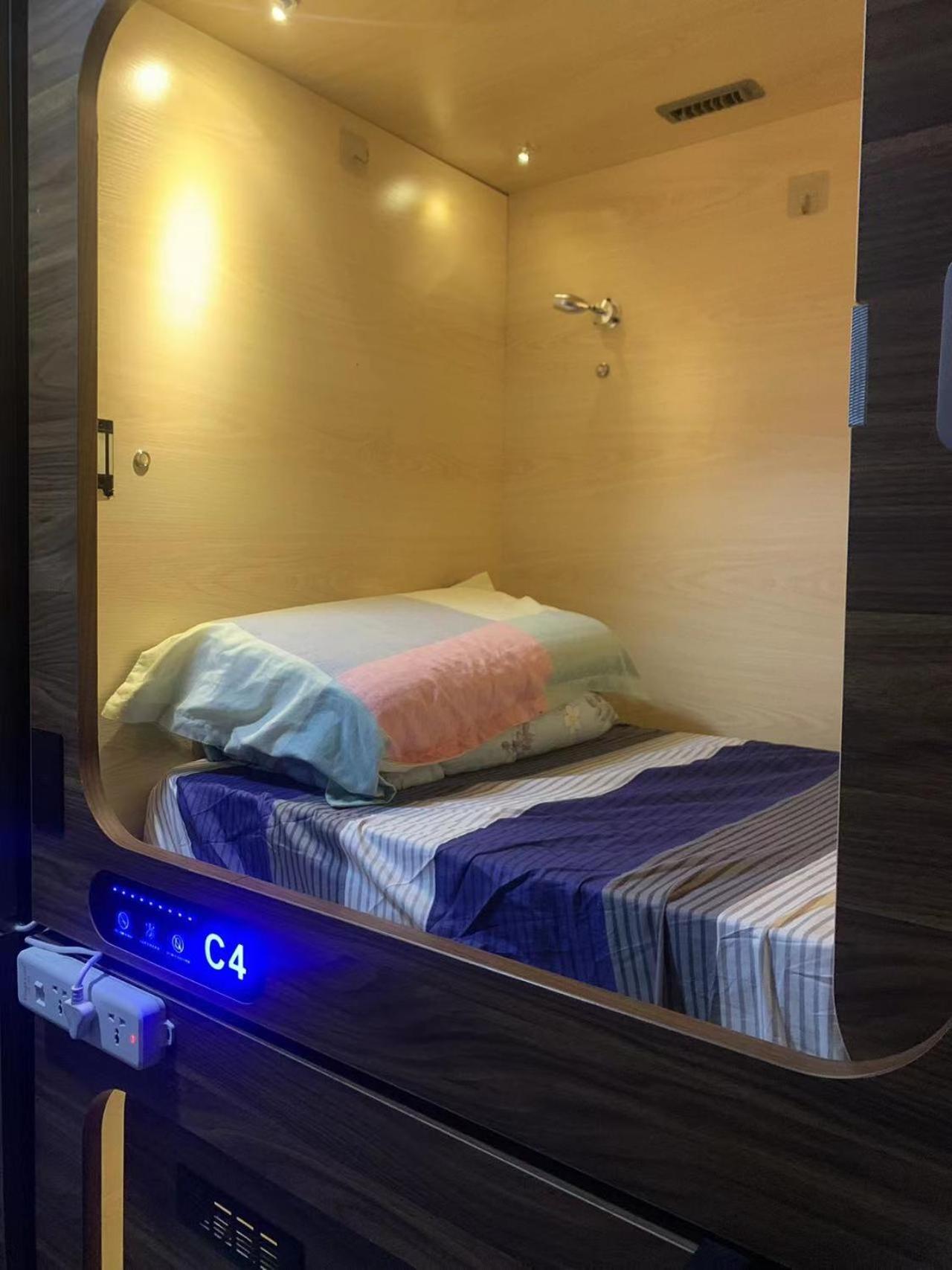 Sleep Cubee Hostel Hong Kong Esterno foto